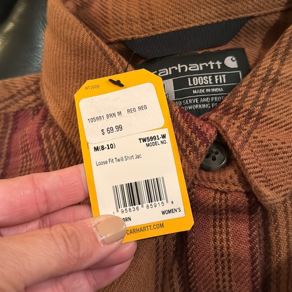 NWT - Carhartt, WOMEN'S LOOSE FIT HEAVYWEIGHT TWILL OVERSHIRT - Brown Plaid - Picture 4 of 4